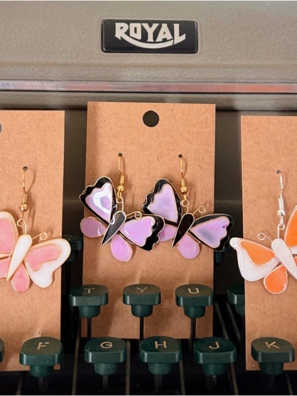 Live Show Listing for Katty's Corner Handmade Resin Trinkets - Picture 12 of 16